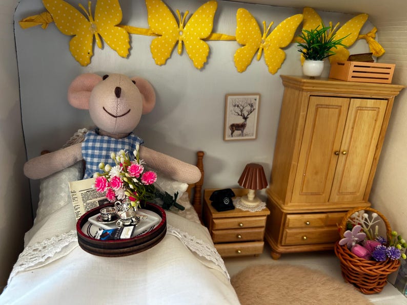 Breakfast in Bed Maileg Mouse or garden fairy Scene in a Suitcase — photo 7