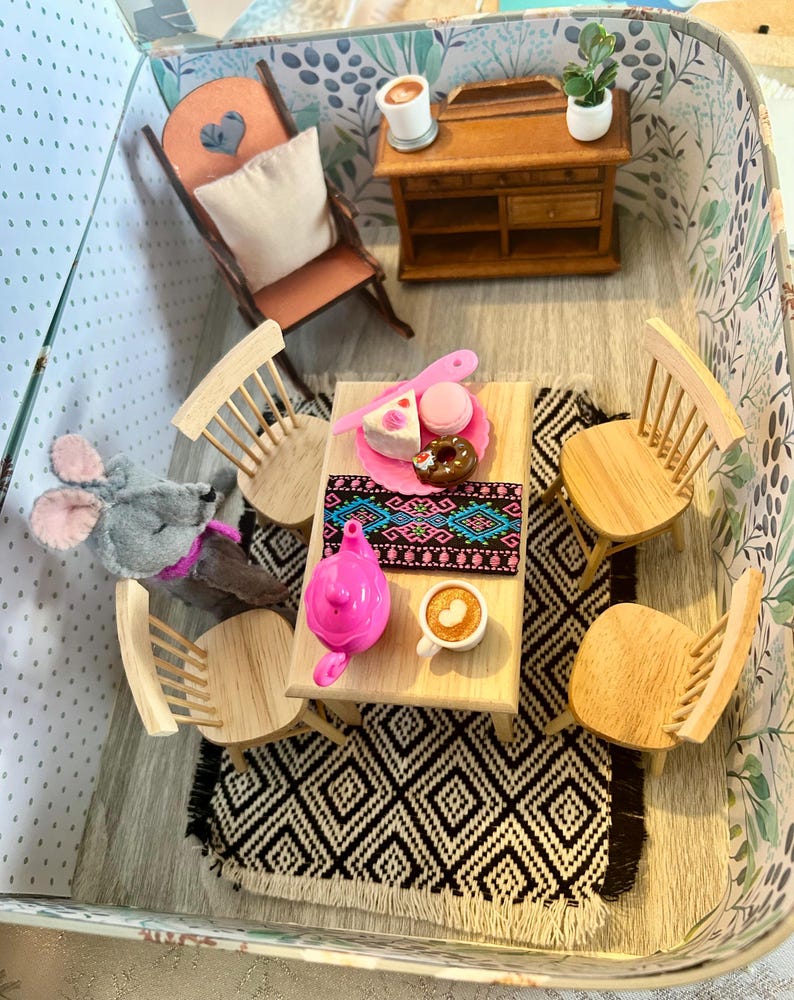 Dining Room Suitcase — photo 2