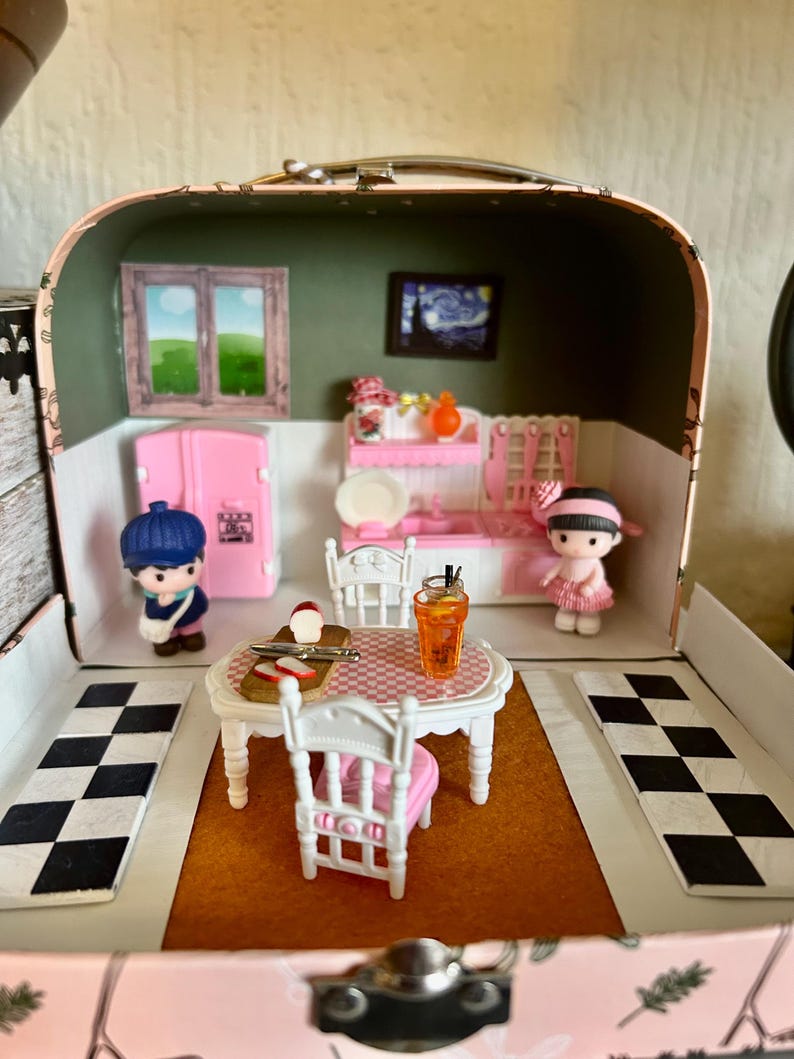 Pink kitchen Scene in a Suitcase