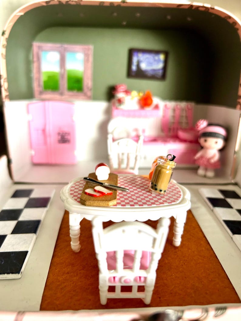 Pink kitchen Scene in a Suitcase — photo 2