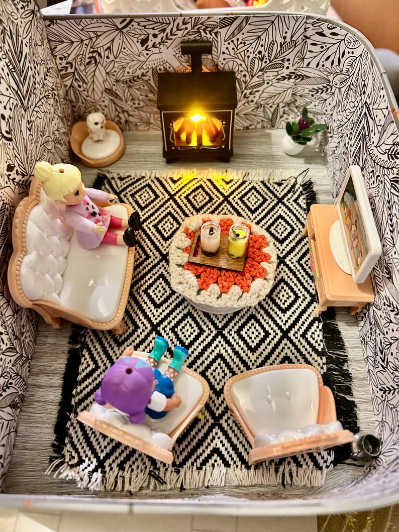 Travel Suitcase Dollhouse — photo 5